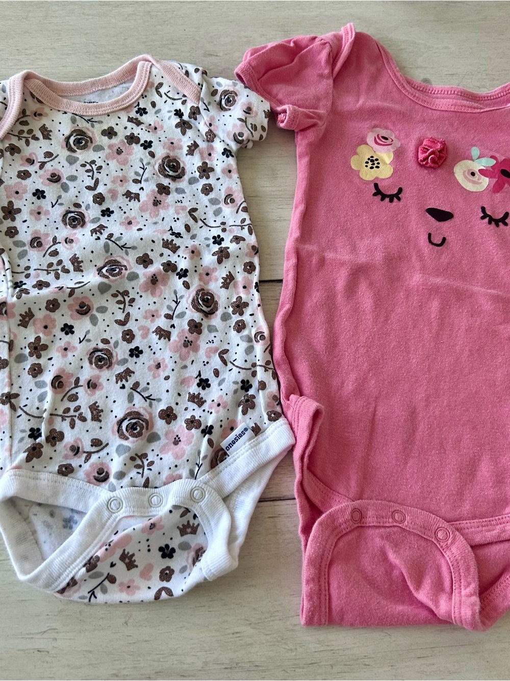 Set of Two Gerber Onesies – Sizes 3–6 Months & 12 Months